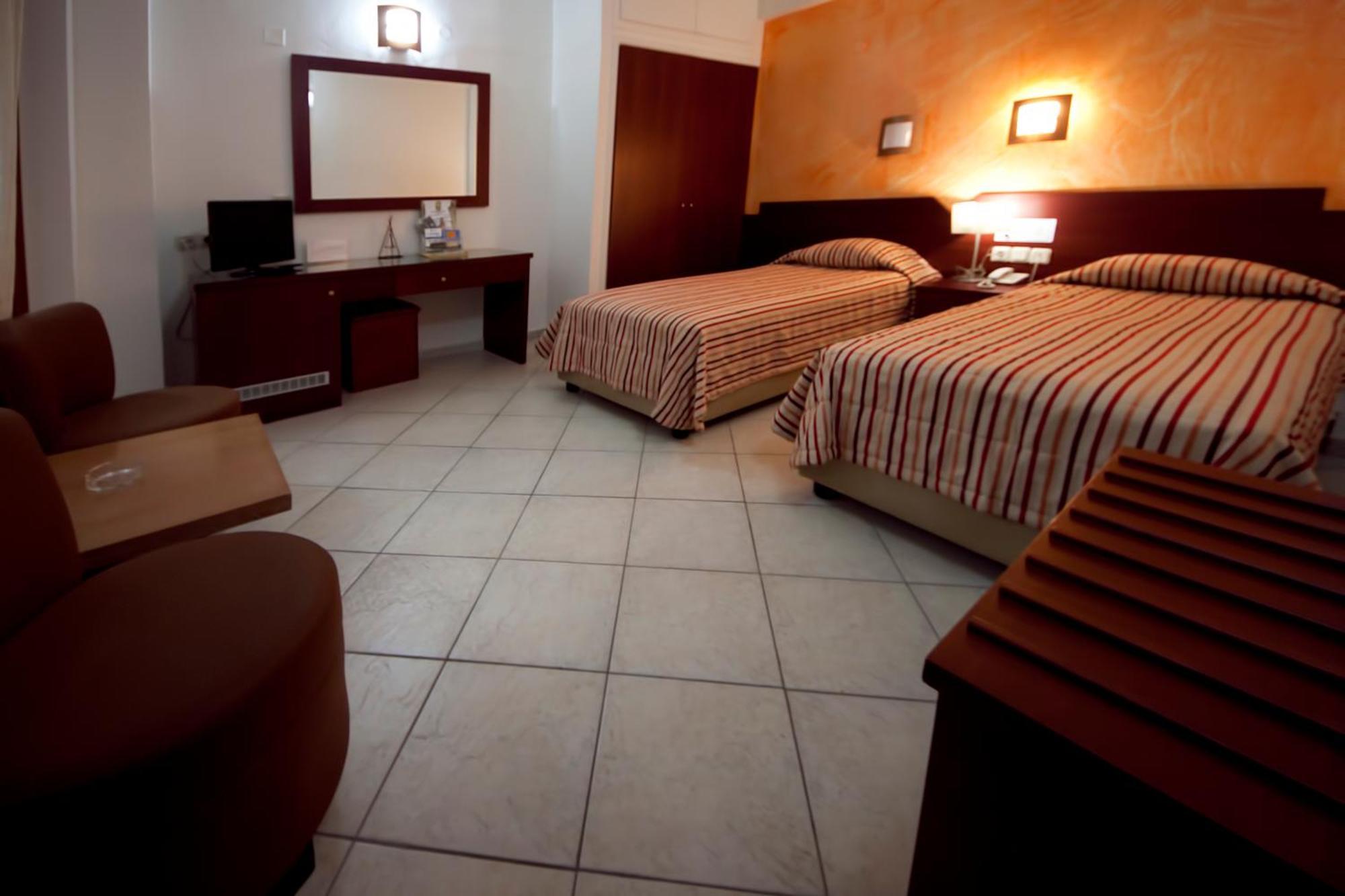 City Life Hotel Héraklion Extérieur photo