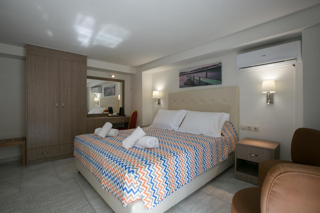 City Life Hotel Héraklion Extérieur photo