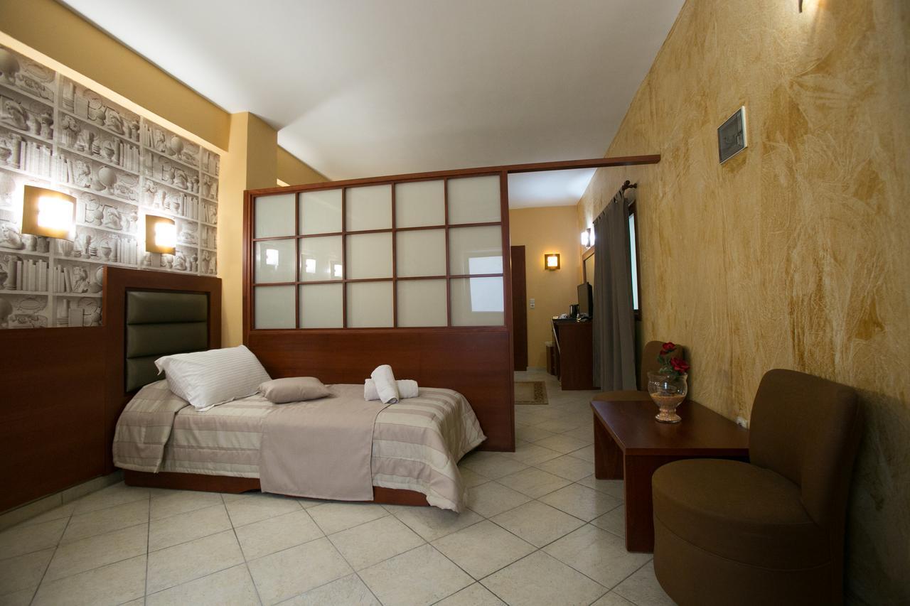 City Life Hotel Héraklion Extérieur photo